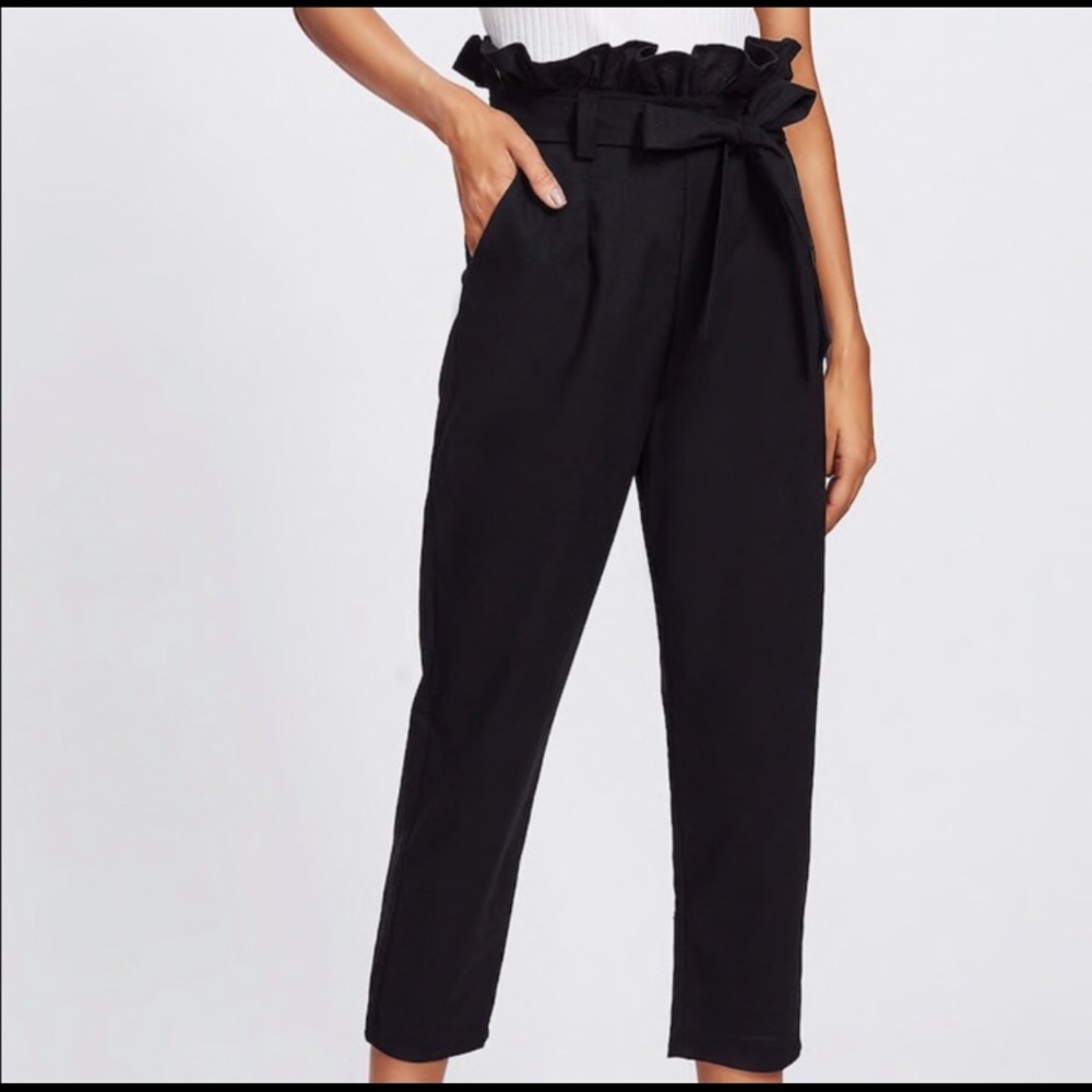 Frill Waist Selfie Tie Capri Ankle Pants